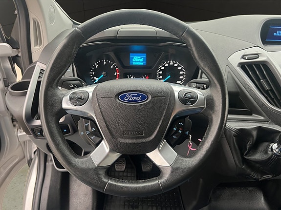 Ford Transit Custom 15 of 28