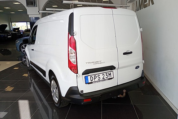 Ford Transit Connect 4 of 5