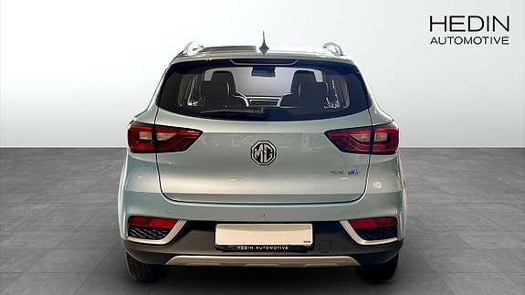 MG ZS EV 7 of 12