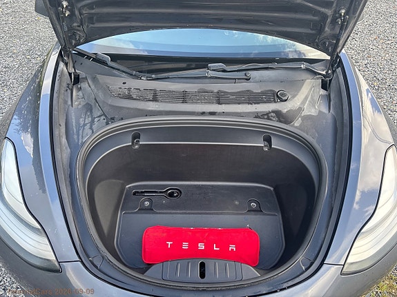 Tesla Model 3 11 of 27