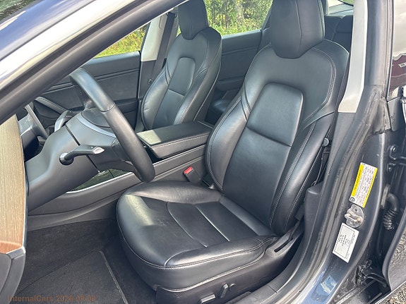 Tesla Model 3 19 of 27