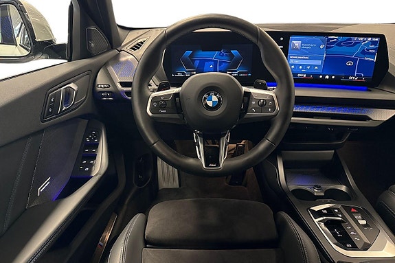 BMW 120 9 of 19