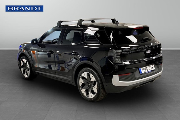 Ford Explorer 2 of 9