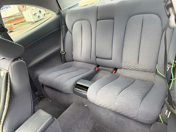 Mercedes-Benz CLK200 8 of 10