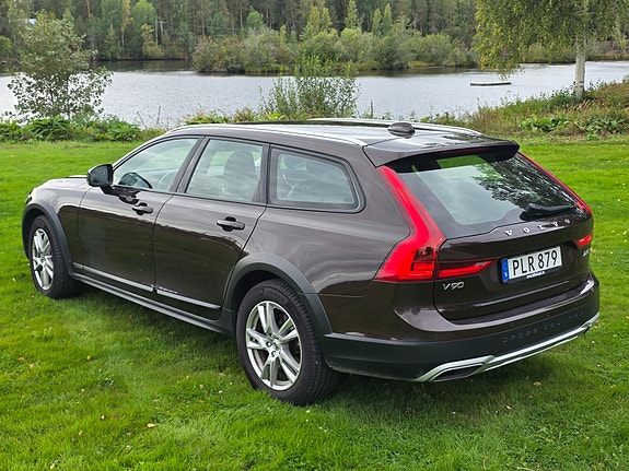Volvo V90 Cross Country 4 of 8