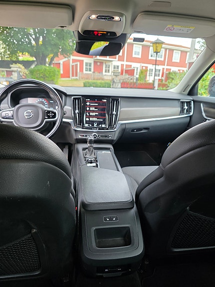 Volvo V90 Cross Country 8 of 8