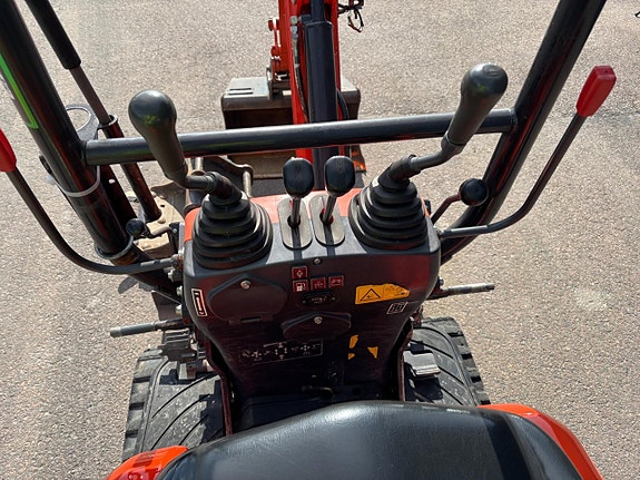 Kubota U10 - 3 29 of 30