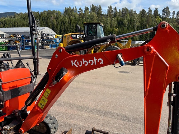 Kubota U10 - 3 22 of 30