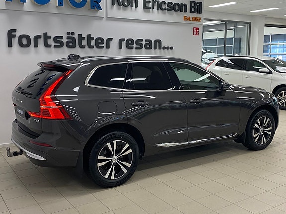 Volvo XC60 3 of 28
