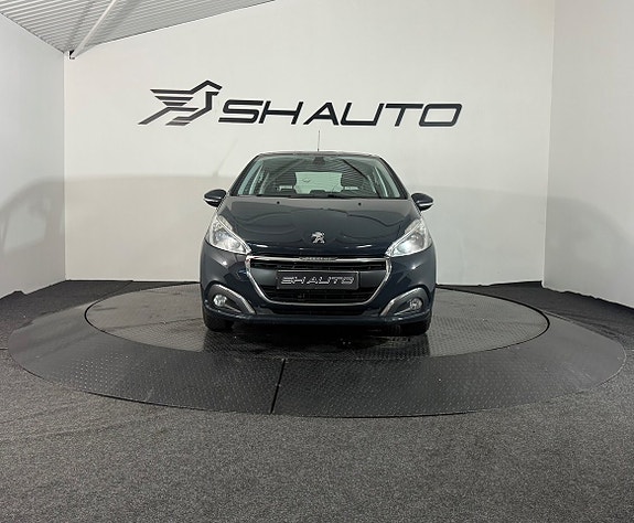 Peugeot 208 2 of 17