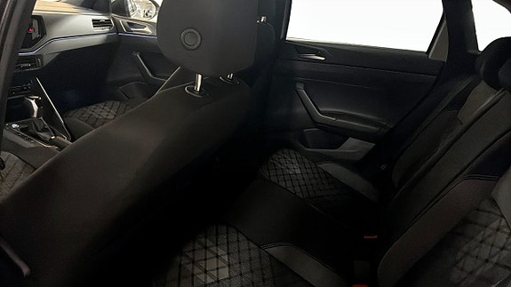 Volkswagen Taigo 11 of 12