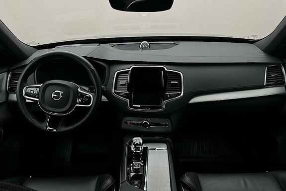 Volvo XC90 6 of 30