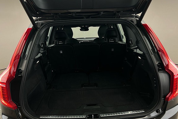 Volvo XC90 15 of 30