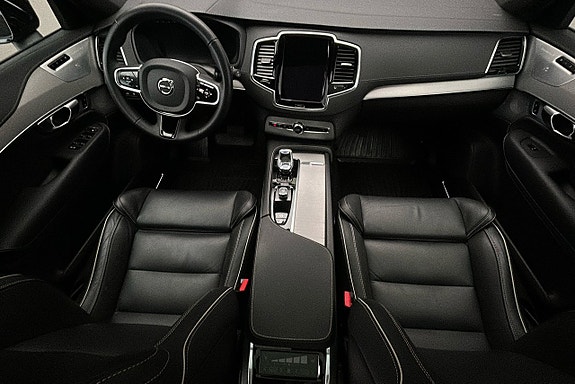 Volvo XC90 9 of 30