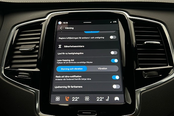 Volvo XC90 29 of 30