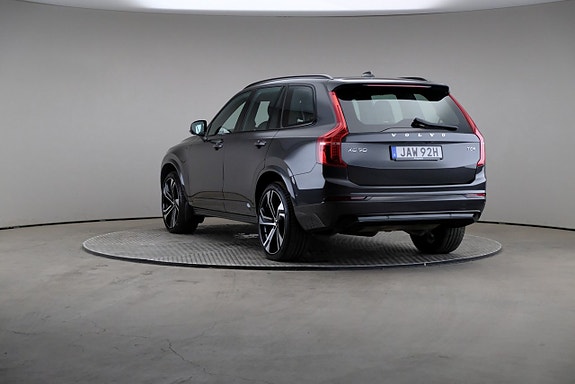 Volvo XC90 2 of 30