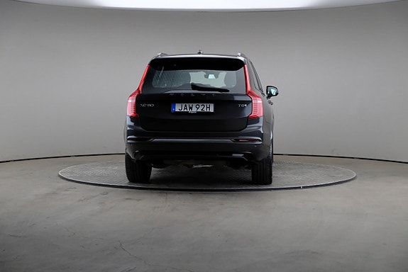 Volvo XC90 5 of 30