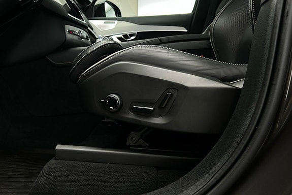 Volvo XC90 22 of 30