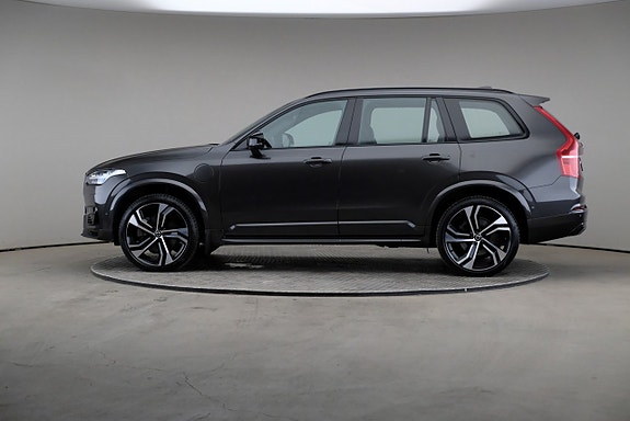 Volvo XC90 4 of 30