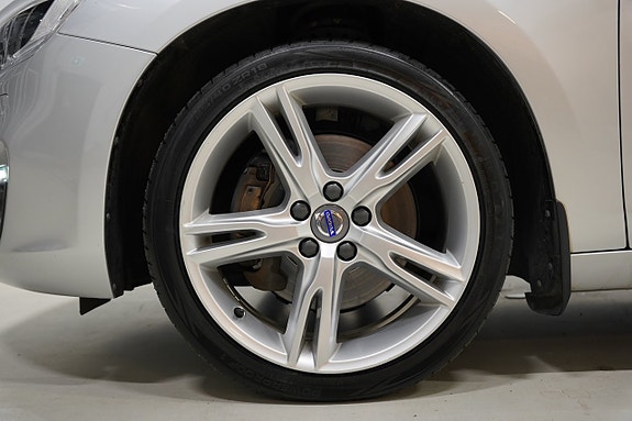 Volvo S60 3 of 24