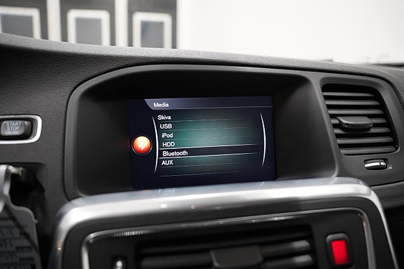Volvo S60 19 of 24