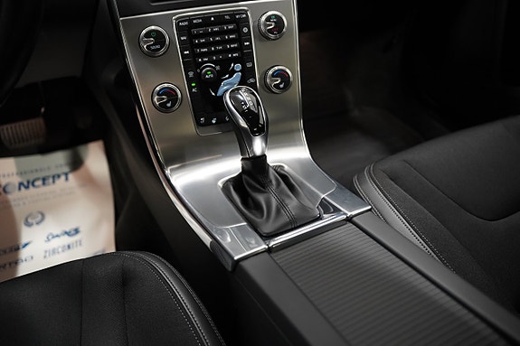 Volvo S60 14 of 24