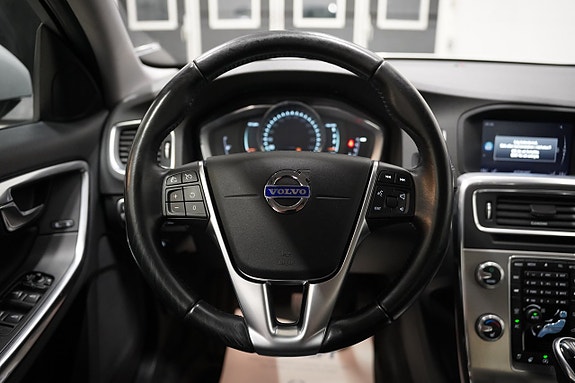 Volvo S60 11 of 24