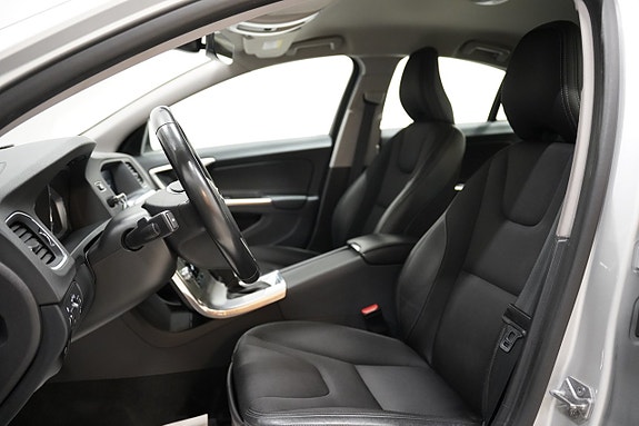 Volvo S60 8 of 24