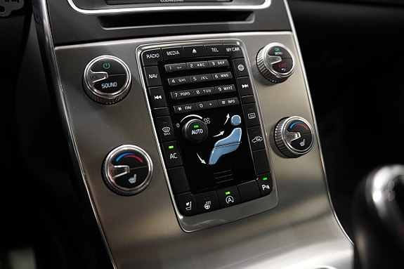 Volvo S60 15 of 24