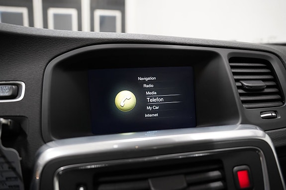 Volvo S60 18 of 24