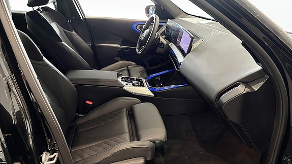 BMW X3 3 of 9