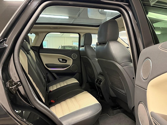 Land Rover Range Rover Evoque 17 of 26