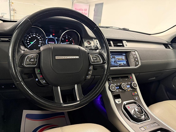 Land Rover Range Rover Evoque 9 of 26