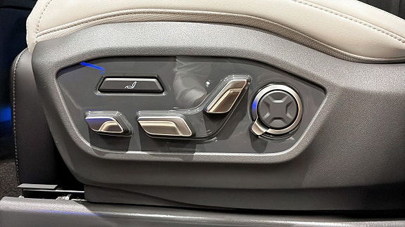 Kia EV9 14 of 19