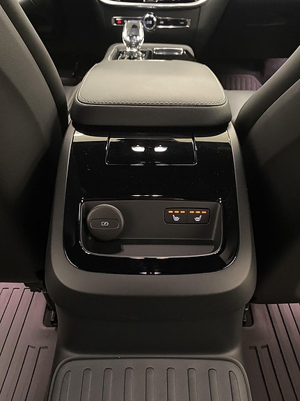 Volvo V60 17 of 26