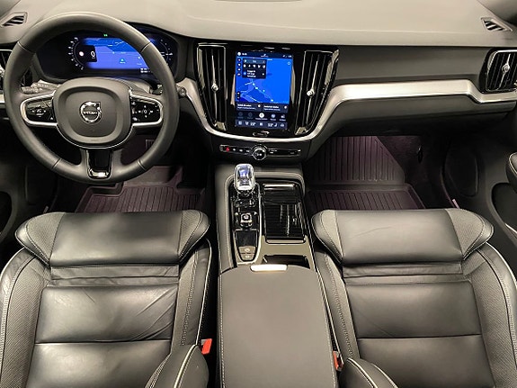 Volvo V60 11 of 26