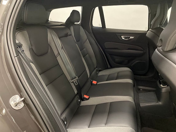 Volvo V60 15 of 26