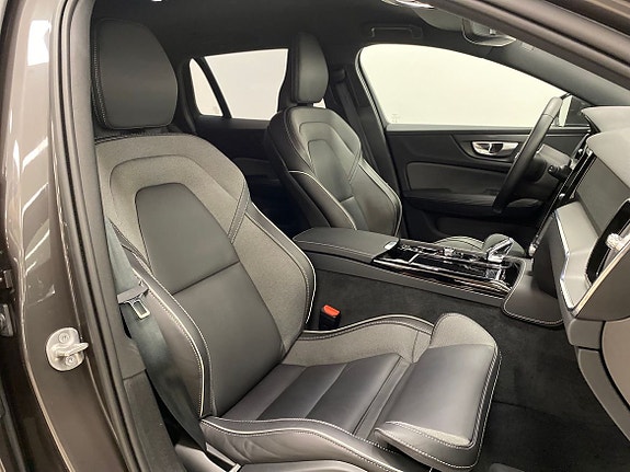 Volvo V60 12 of 26
