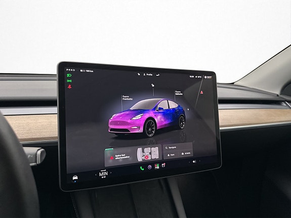 Tesla Model Y 21 of 29