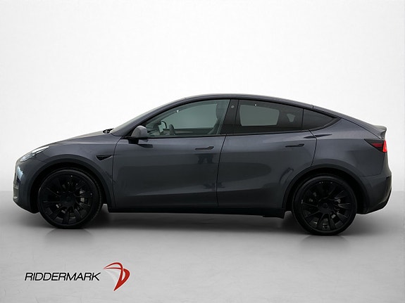 Tesla Model Y 5 of 29