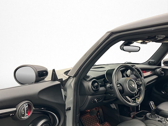 MINI Cooper SE 11 of 30