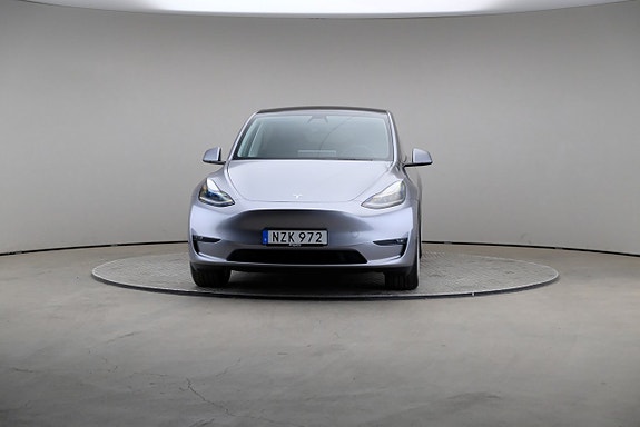 Tesla Model Y 3 of 25