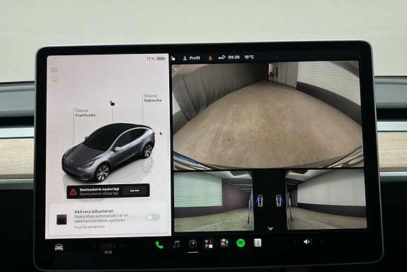 Tesla Model Y 25 of 25