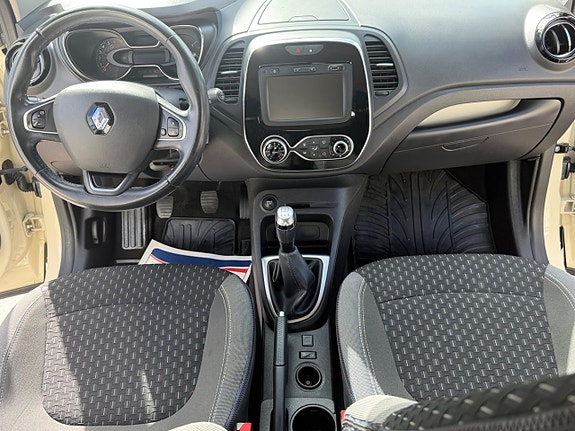 Renault Captur 9 of 19