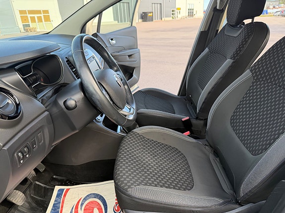 Renault Captur 10 of 19