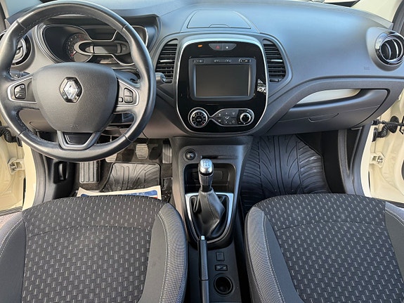 Renault Captur 13 of 19