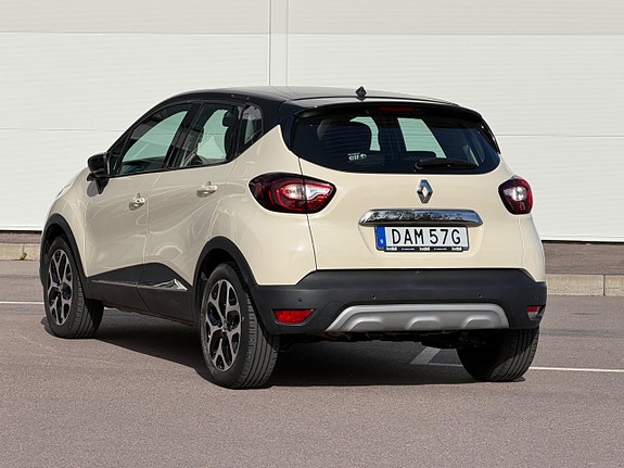 Renault Captur 3 of 19