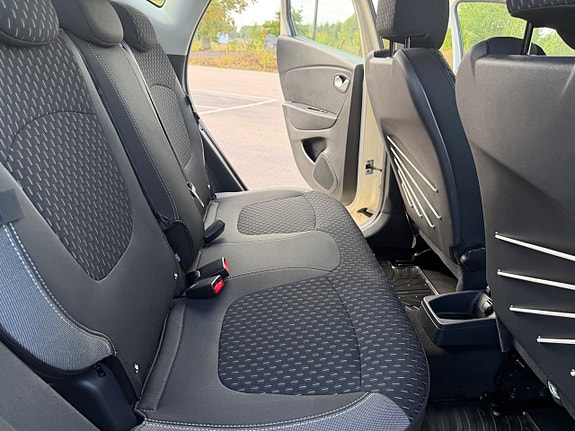 Renault Captur 19 of 19