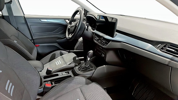 Ford Focus 3 of 9