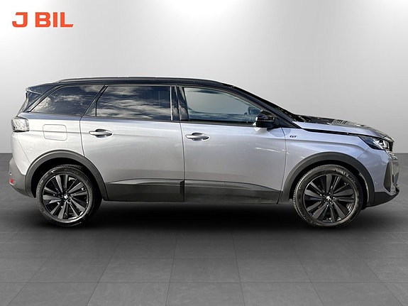 Peugeot 5008 16 of 19